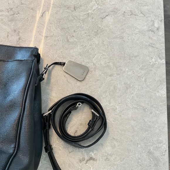 Tumi Black Leather Business Bag Satchel Model 79330D2 - Picture 7 of 12